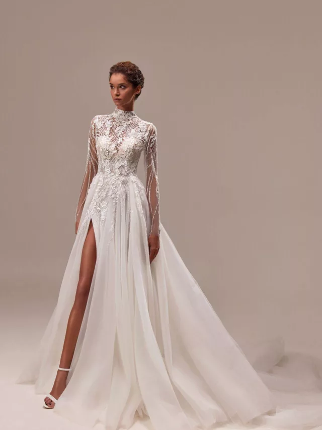 La robe Cassidy de Milla Nova séduit par son raffinement et sa délicatesse.
Un dos illusion brodé, des manches longues ornées de perles, une jupe fluide aux volumes aériens…
Chaque détail a été pensé pour sublimer la mariée et apporter une touche de poésie à son grand jour.

Disponible à la boutique. ✨

#milanova #robemariée #cassidy #lamaisondumariage #mariage2025 #weddingdress #bridalstyle #robesdemariée #angers #angersmaville